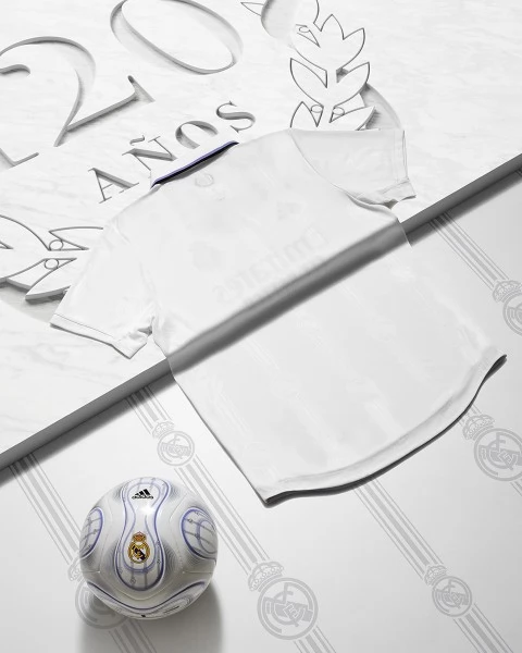 Maglia Real Madrid Marcelo 12 Divisa Prima 2022/23
